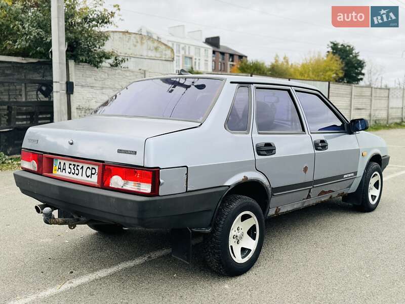 Седан ВАЗ / Lada 21099 2007 в Белогородке