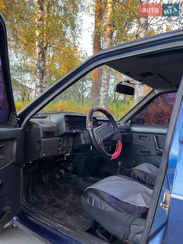 Седан ВАЗ / Lada 21099 2005 в Чернівцях