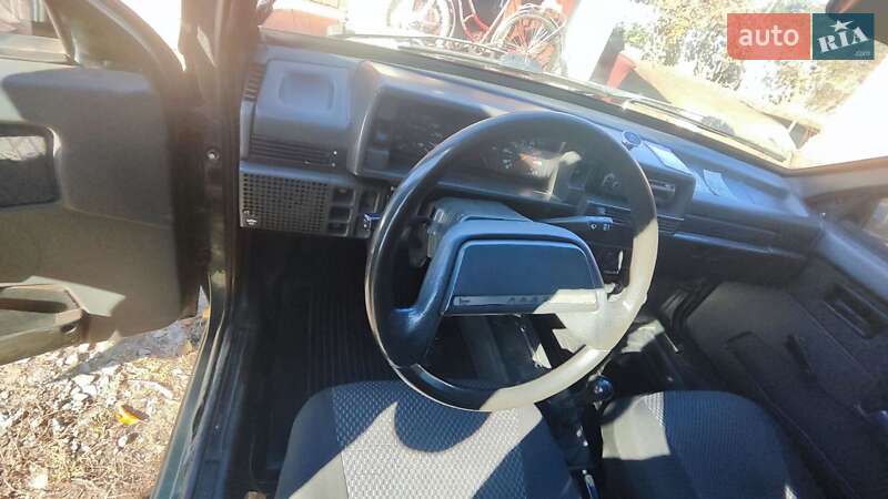 Седан ВАЗ / Lada 21099 2005 в Баре фото 7 Седан ВАЗ / Lada 21099 2005 в Баре