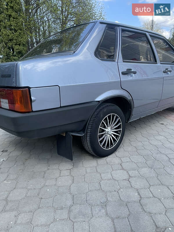 Седан ВАЗ / Lada 21099 2006 в Волочиську