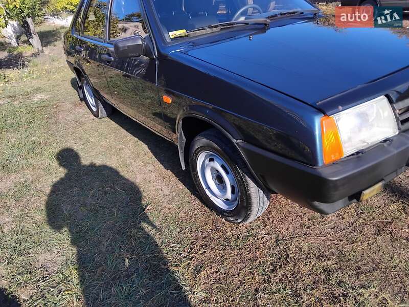 Седан ВАЗ / Lada 21099 2004 в Новомосковске фото 13 Седан ВАЗ / Lada 21099 2004 в Новомосковске