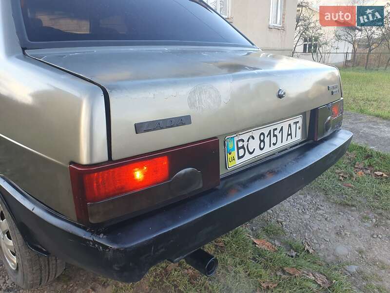 Седан ВАЗ / Lada 21099 2001 в Ивано-Франковске