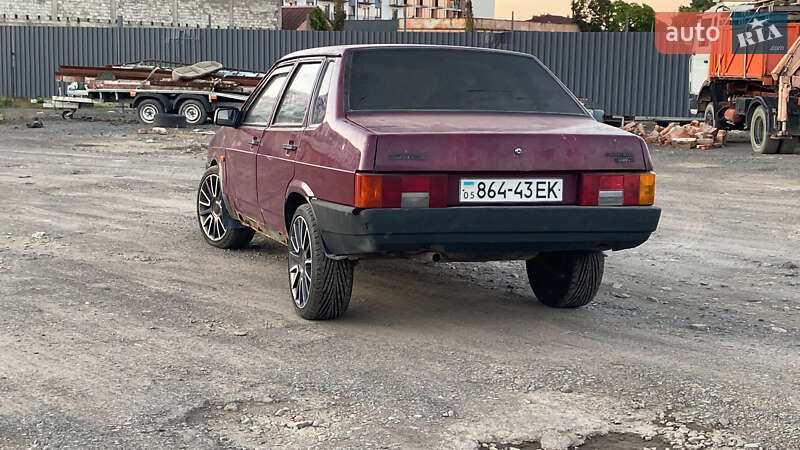 Седан ВАЗ / Lada 21099 2000 в Ужгороді