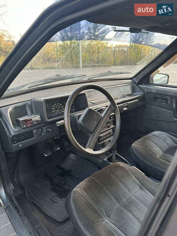 Седан ВАЗ / Lada 21099 1996 в Днепре