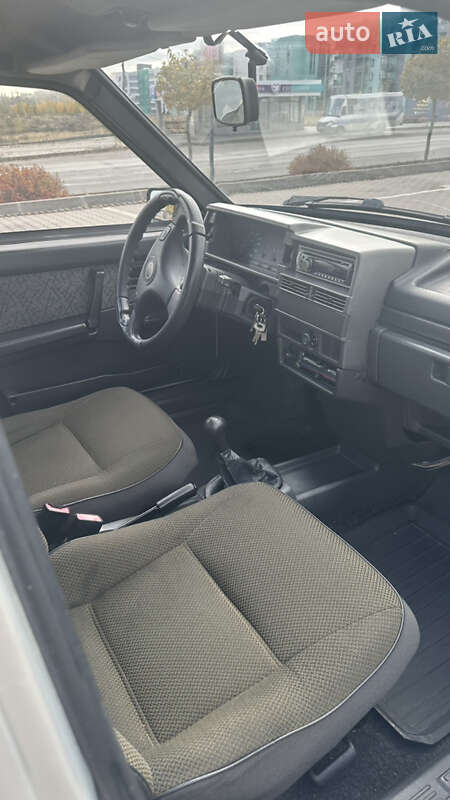 Седан ВАЗ / Lada 21099 2006 в Киеве