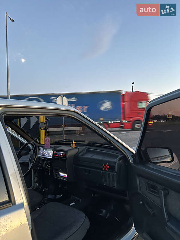 Седан ВАЗ / Lada 21099 2004 в Ивано-Франковске