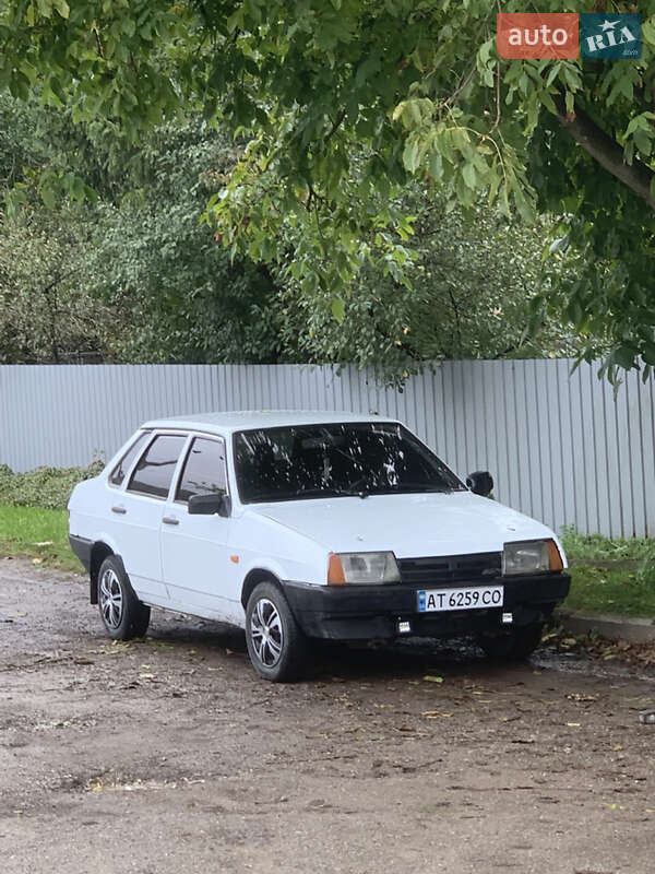 Седан ВАЗ / Lada 21099 1994 в Ивано-Франковске