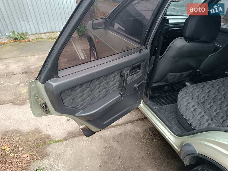 Седан ВАЗ / Lada 21099 2001 в Остроге фото 34 Седан ВАЗ / Lada 21099 2001 в Остроге