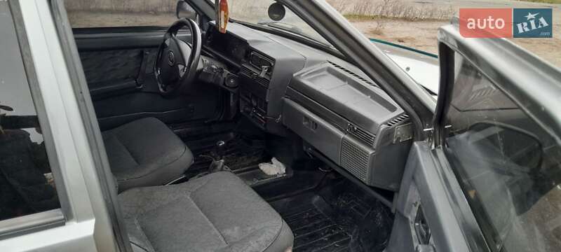 Седан ВАЗ / Lada 21099 1999 в Новом Буге фото 12 Седан ВАЗ / Lada 21099 1999 в Новом Буге