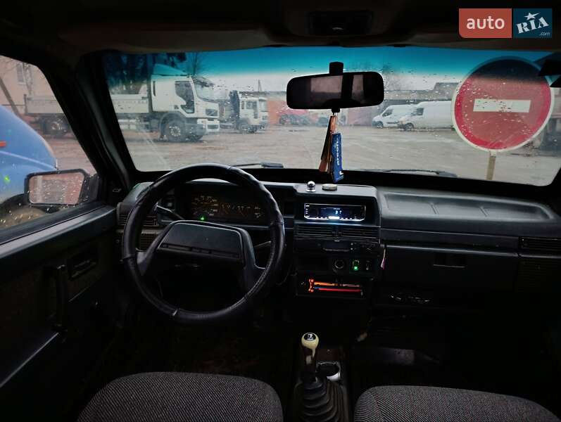 Седан ВАЗ / Lada 21099 2001 в Радомышле