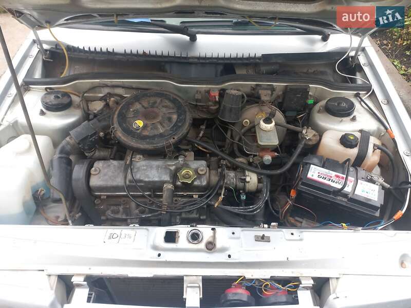 Седан ВАЗ / Lada 21099 2001 в Кропивницком