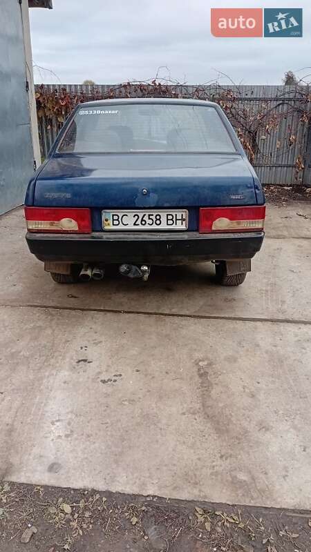 Седан ВАЗ / Lada 21099 1998 в Львове
