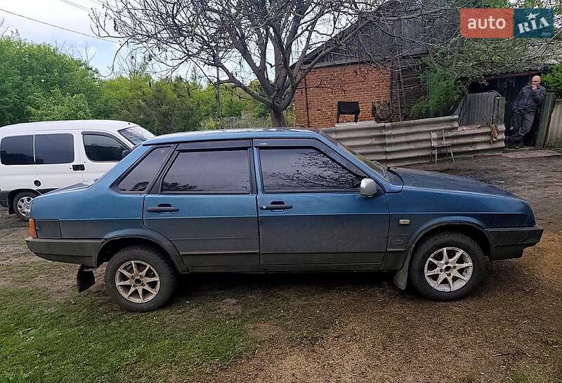 Седан ВАЗ / Lada 21099 2001 в Чугуеве фото Седан ВАЗ / Lada 21099 2001 в Чугуеве