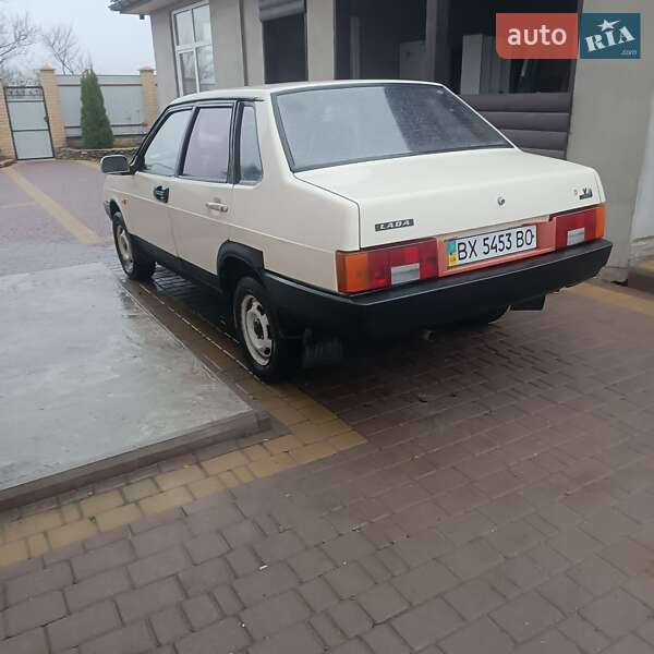 Седан ВАЗ / Lada 21099 1992 в Хмельницком