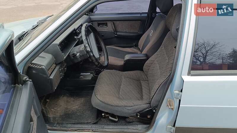 Седан ВАЗ / Lada 21099 2004 в Яготине