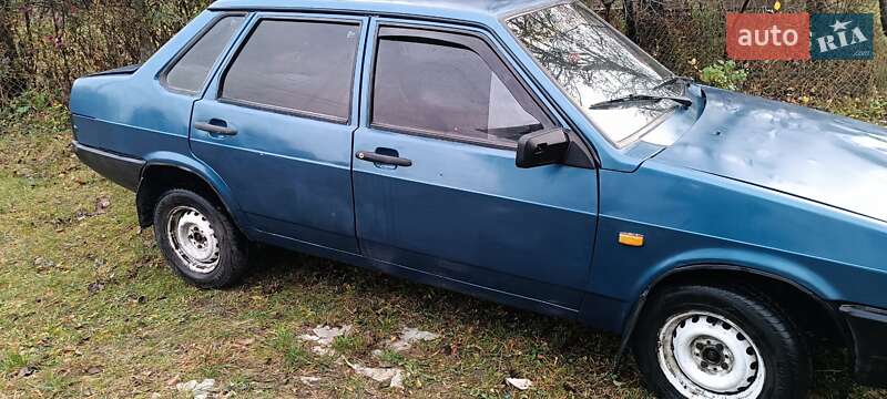Седан ВАЗ / Lada 21099 2001 в Остроге фото 2 Седан ВАЗ / Lada 21099 2001 в Остроге
