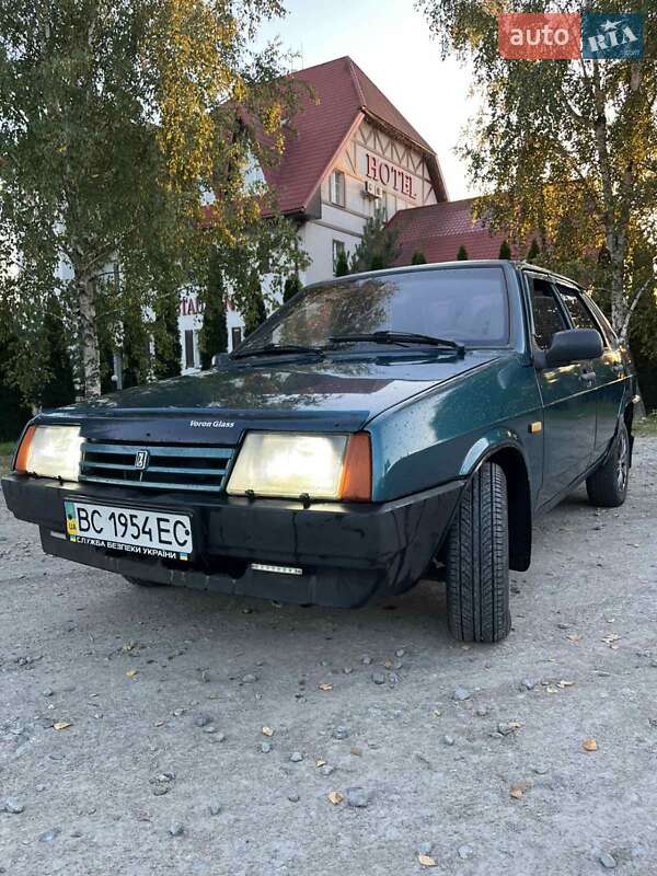 Седан ВАЗ / Lada 21099 2001 в Львове
