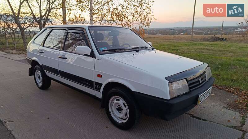 Седан ВАЗ / Lada 21099 2003 в Очакове фото 2 Седан ВАЗ / Lada 21099 2003 в Очакове