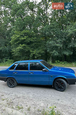 Седан ВАЗ 21099 2007 в Корнине