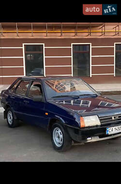 Седан ВАЗ 21099 2004 в Умани