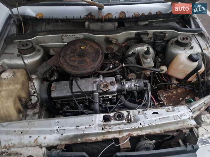 Седан ВАЗ / Lada 21099 2003 в Киеве фото 5 Седан ВАЗ / Lada 21099 2003 в Киеве