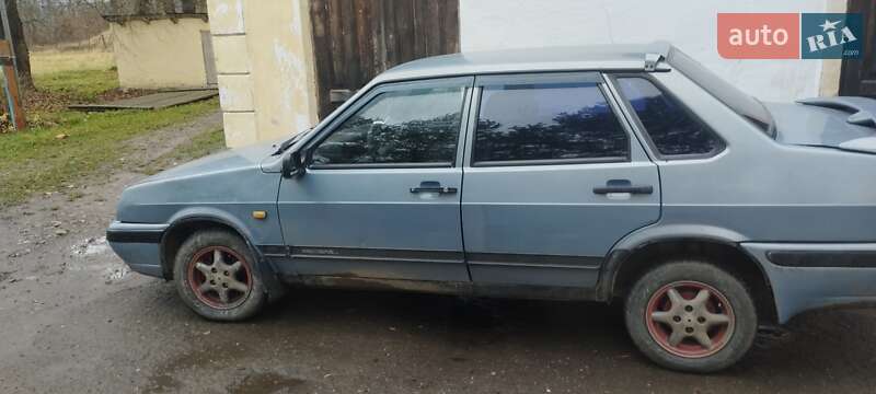 Седан ВАЗ / Lada 21099 2002 в Чернівцях