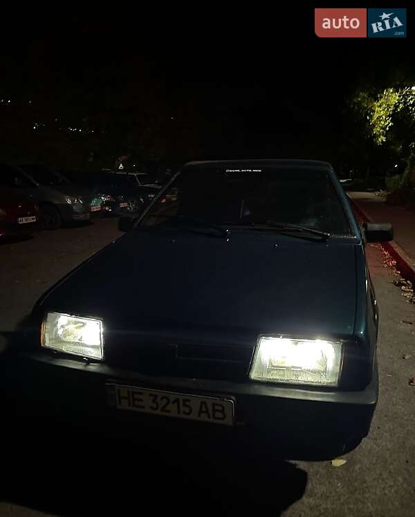 Седан ВАЗ / Lada 21099 2001 в Долинской