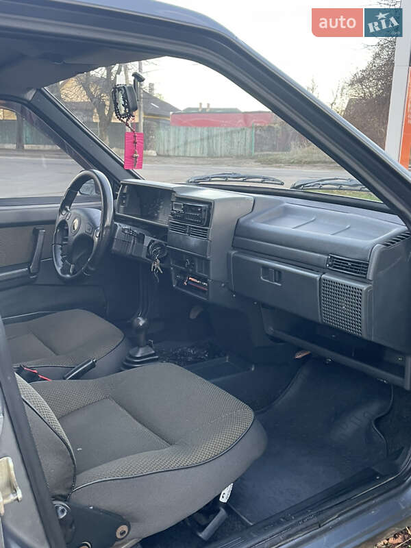 Седан ВАЗ / Lada 21099 2006 в Бориславе