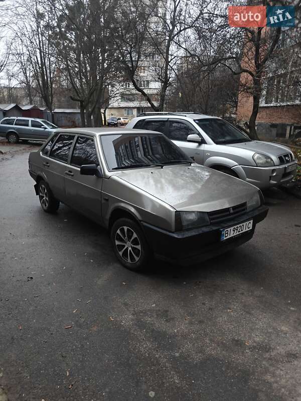 Седан ВАЗ / Lada 21099 2002 в Полтаве