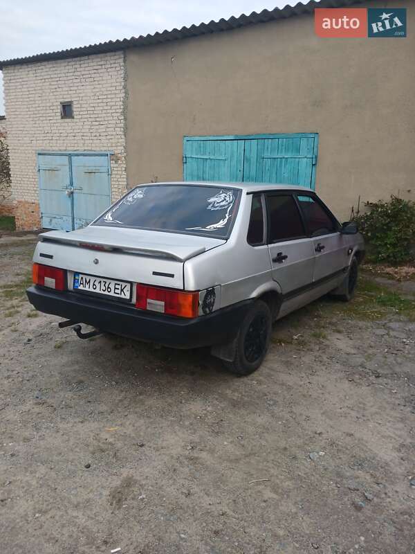 Седан ВАЗ / Lada 21099 2001 в Мирополе фото 5 Седан ВАЗ / Lada 21099 2001 в Мирополе