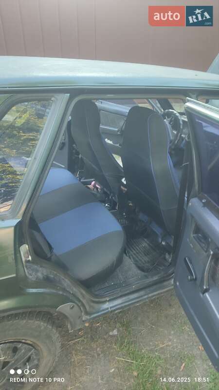 Седан ВАЗ / Lada 21099 2002 в Івано-Франківську