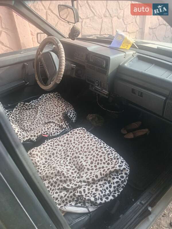 Седан ВАЗ / Lada 21099 1999 в Днепре