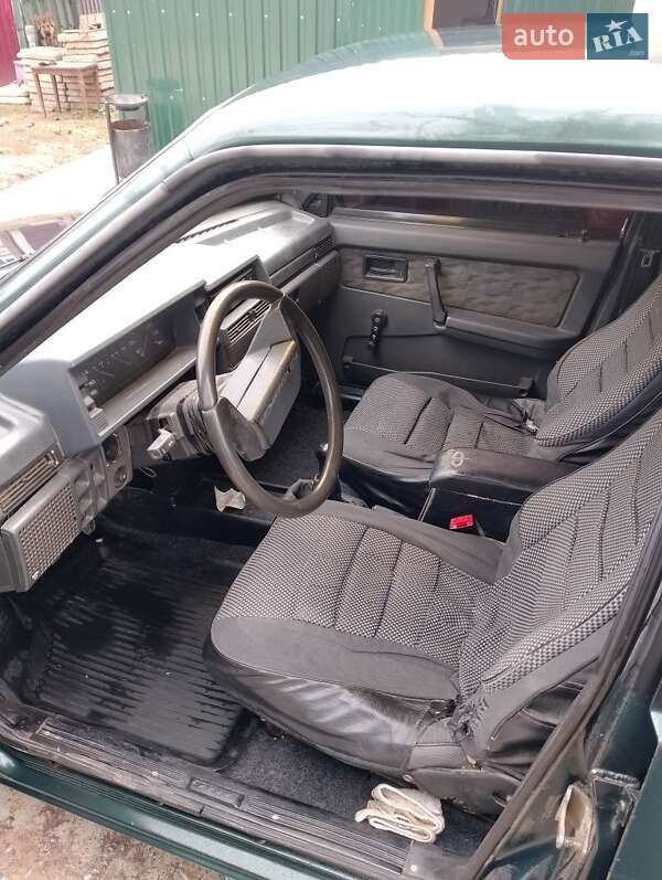 Седан ВАЗ / Lada 21099 2002 в Гайсину