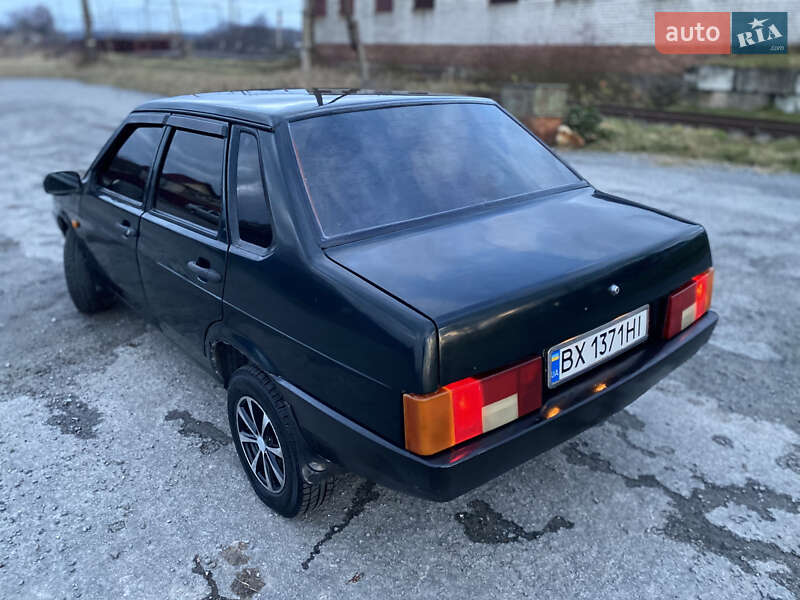 Седан ВАЗ / Lada 21099 2005 в Мирополі