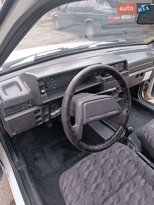 Седан ВАЗ / Lada 21099 2001 в Києві