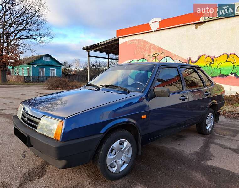 Седан ВАЗ / Lada 21099 2011 в Шостке