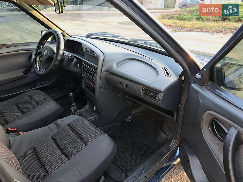 Седан ВАЗ / Lada 21099 2011 в Шостке