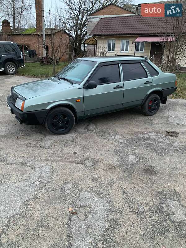 Седан ВАЗ / Lada 21099 2007 в Ромнах