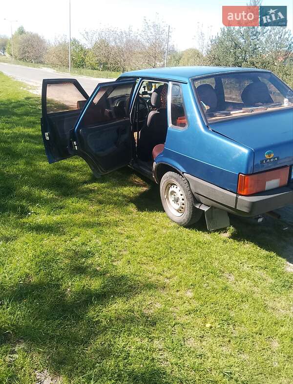 Седан ВАЗ / Lada 21099 2008 в Львове