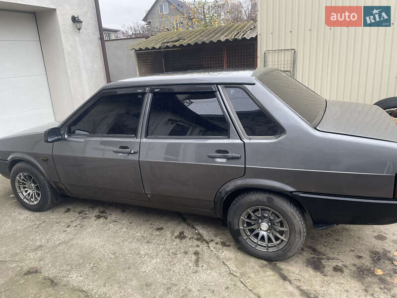 Седан ВАЗ / Lada 21099 2001 в Одесі