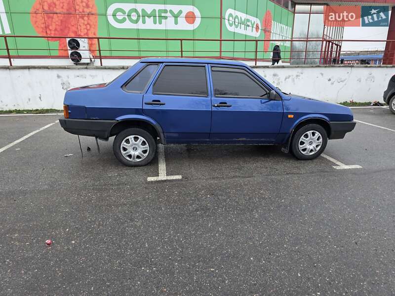 Седан ВАЗ / Lada 21099 2006 в Николаеве
