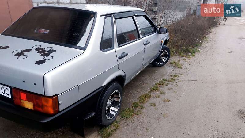 Седан ВАЗ / Lada 21099 2006 в Киеве фото 5 Седан ВАЗ / Lada 21099 2006 в Киеве