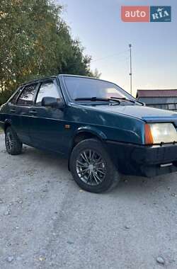 Седан ВАЗ 21099 2001 в Львові