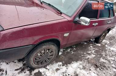 Седан ВАЗ 21099 2004 в Почаєві
