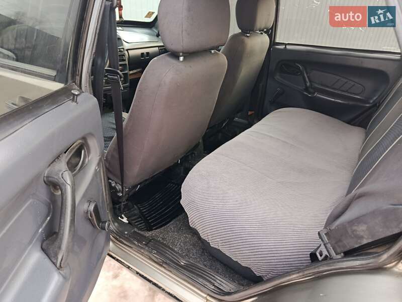 Седан ВАЗ / Lada 21099 2001 в Кривому Розі