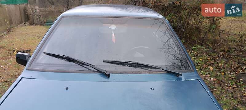 Седан ВАЗ / Lada 21099 2001 в Остроге