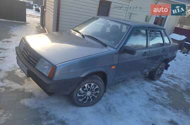 Седан ВАЗ 21099 2011 в Сарнах