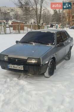 Седан ВАЗ / Lada 21099 2002 в Змиеве