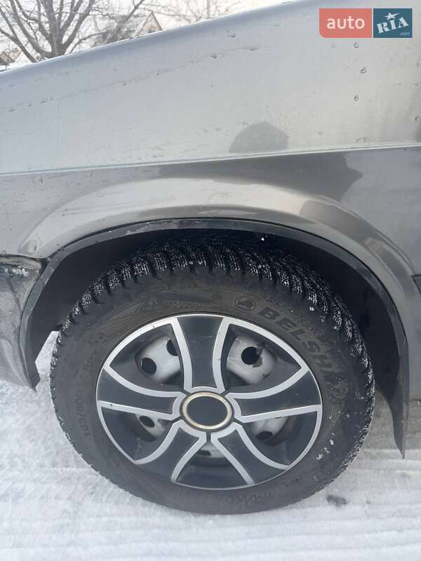 Седан ВАЗ / Lada 21099 1999 в Днепре