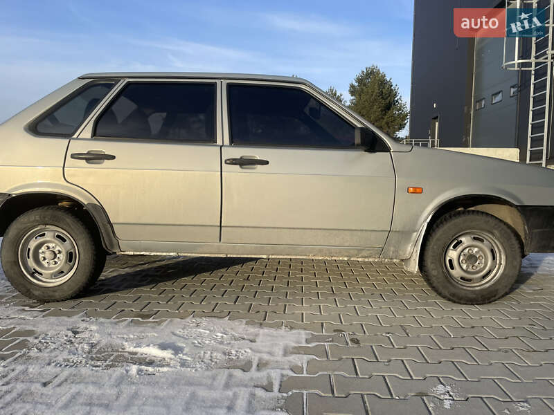 Седан ВАЗ / Lada 21099 2005 в Львове